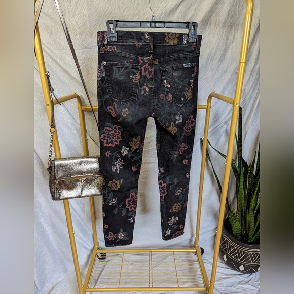 7 For All Mankind Black Floral Print High Rise Jeans Size 26 - Picture 4 of 6